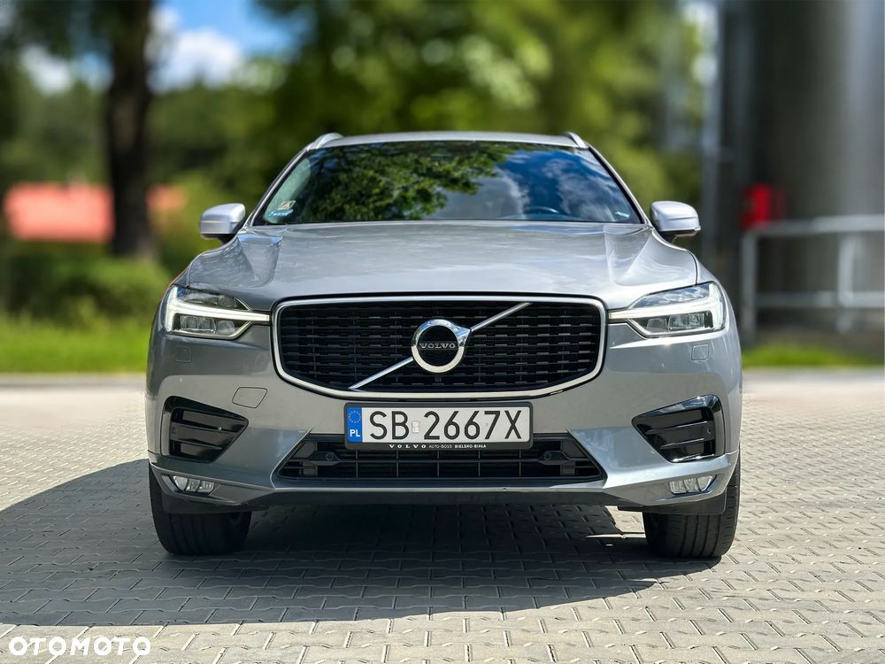 Volvo XC 60 T5 R-Design - 2