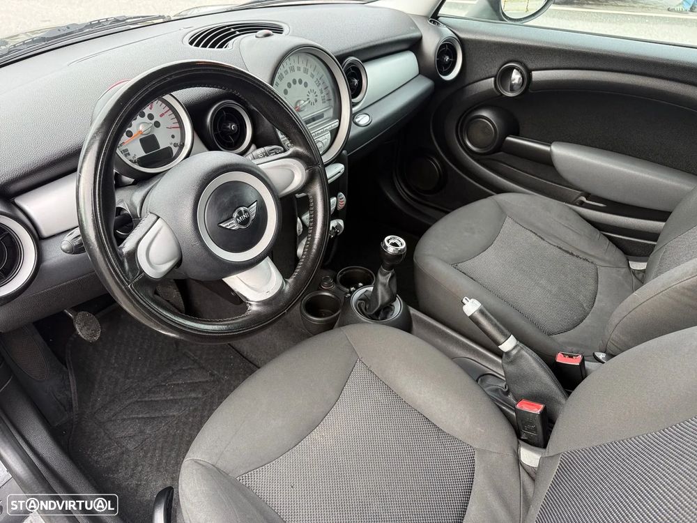 MINI 3 Portas Cooper D - 13