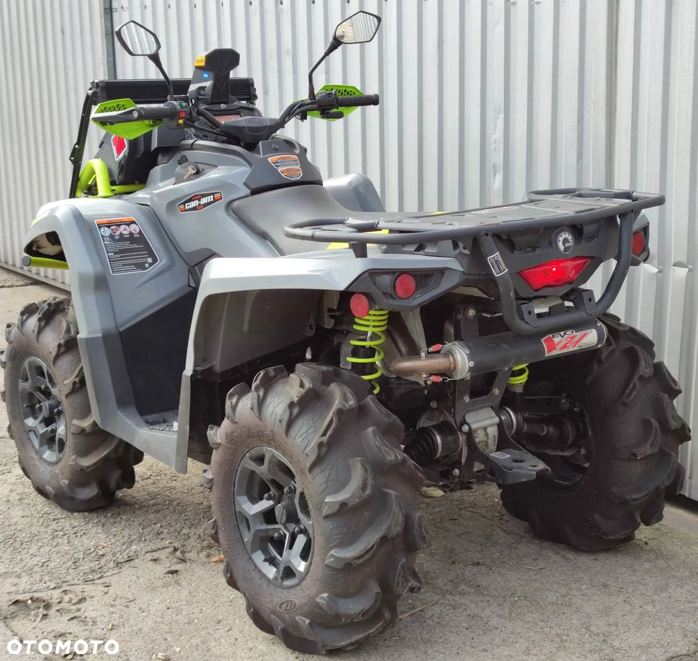 Can-Am Outlander - 10
