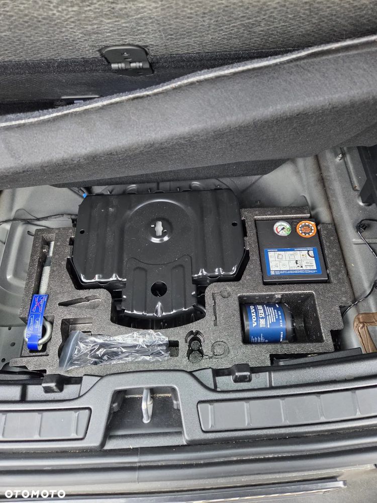 Volvo XC 40 B3 Core - 9