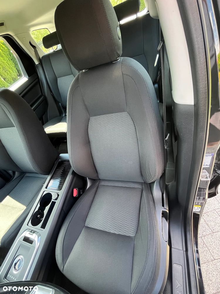 Land Rover Discovery Sport 2.0 TD4 HSE - 31