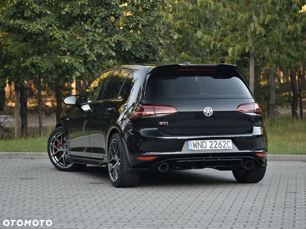 Volkswagen Golf GTI (BlueMotion Technology) DSG Performance - 9