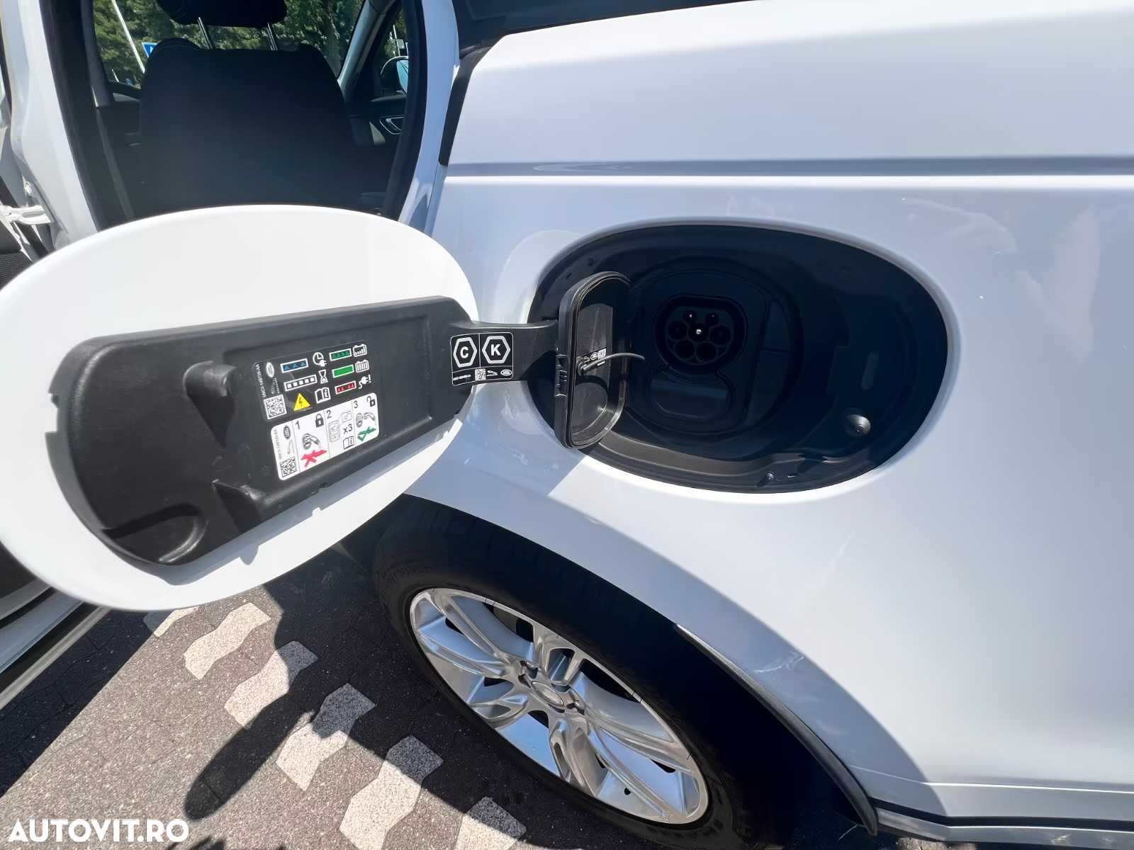 Land Rover Range Rover Velar R-Dynamic 2.0 P400e PHEV HSE - 8