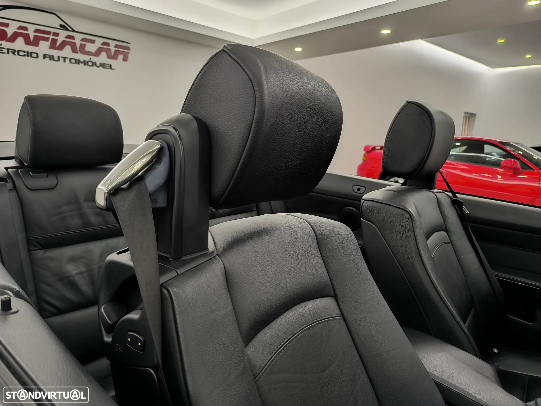 BMW 320 i Cabrio - 37