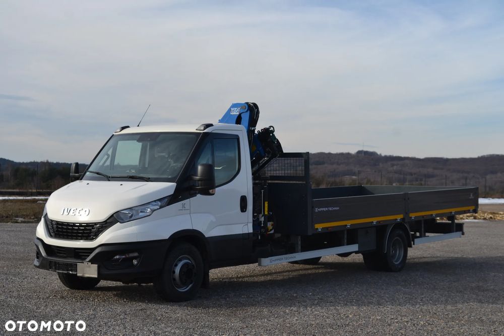 Iveco Daily 72C18 70C18 Skrzynia ładunkowa 5,6m + żuraw DN 6.0 S3 Sterowanie radiowe SCANRECO HDS Fassi Palfinger Hiab HMF HC - 9