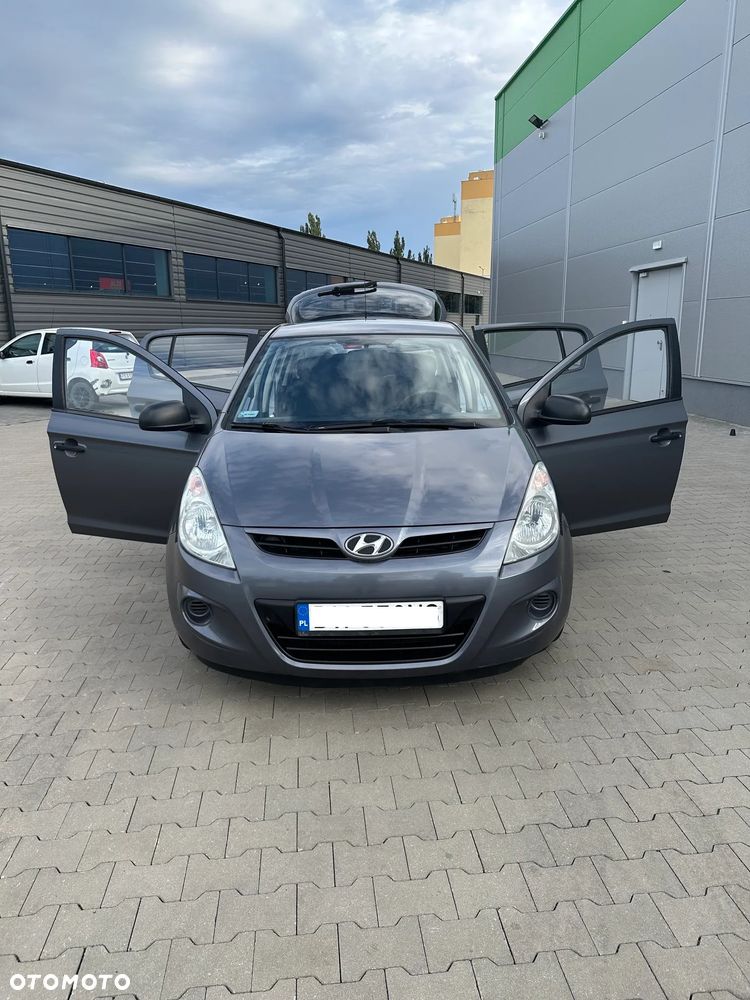 Hyundai i20 - 13