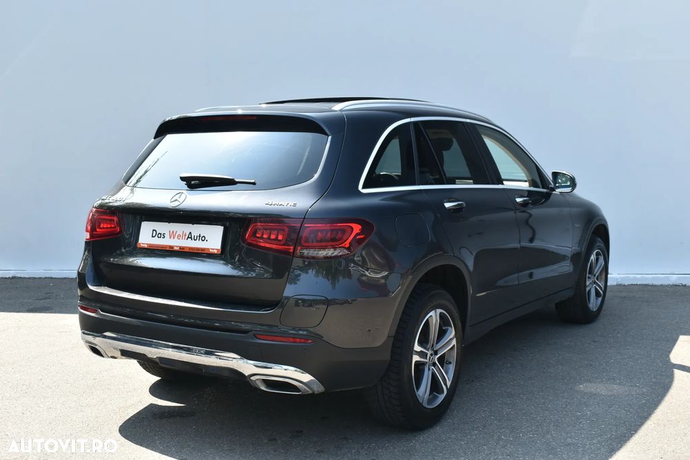 Mercedes-Benz GLC 300 e 4MATIC - 15