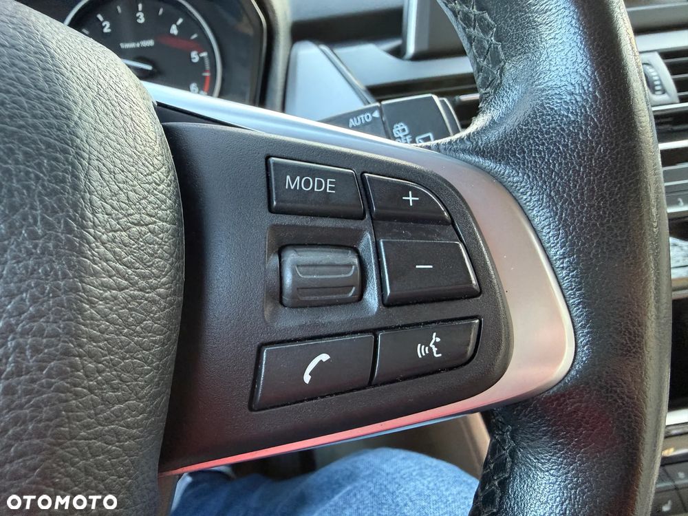 BMW Seria 2 216d Luxury Line - 23