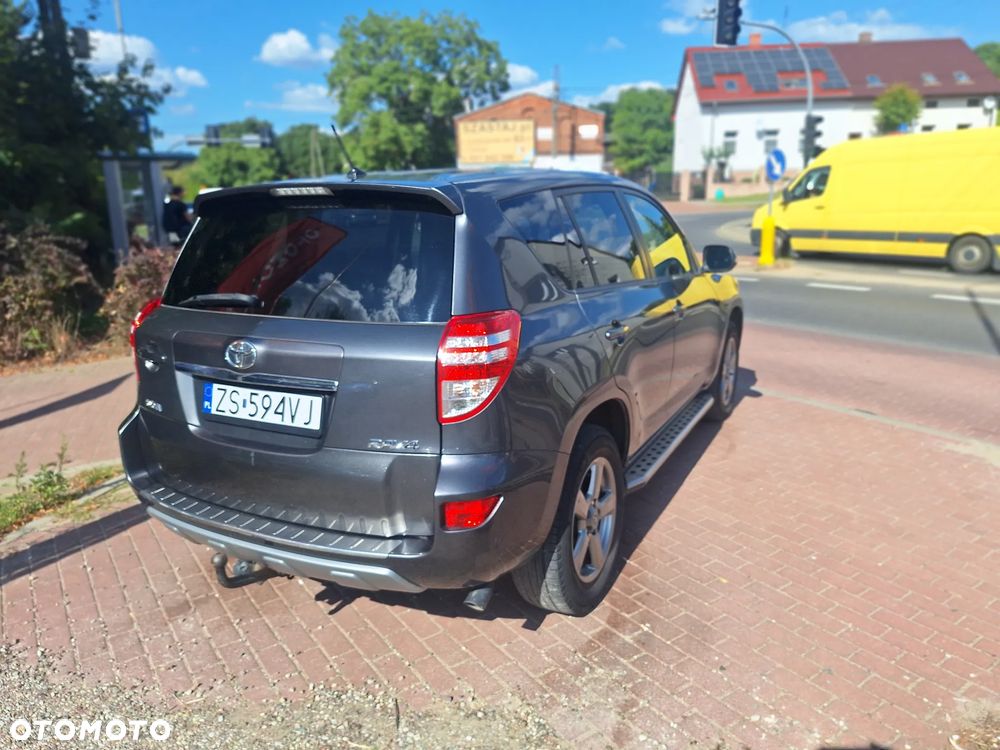 Toyota RAV4 2.2 D-4D 4x4 Comfort - 11