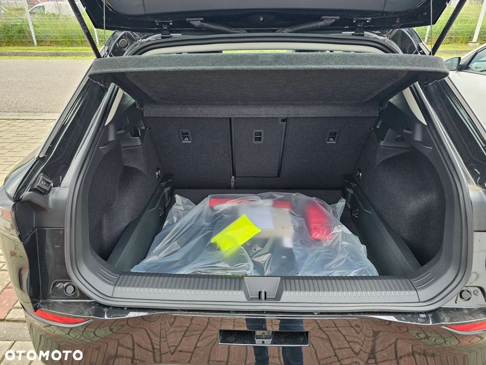 Volkswagen T-Roc 1.5 eTSI Life DSG - 11
