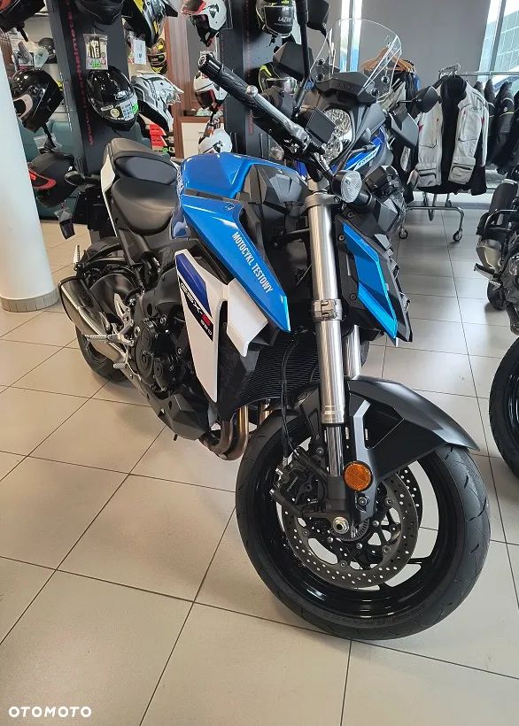 Suzuki GSX - 1