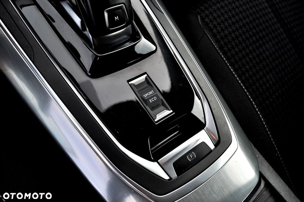 Peugeot 308 - 18