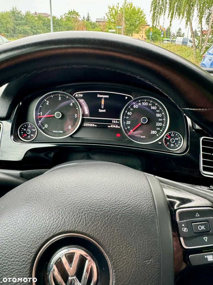 Volkswagen Touareg - 25
