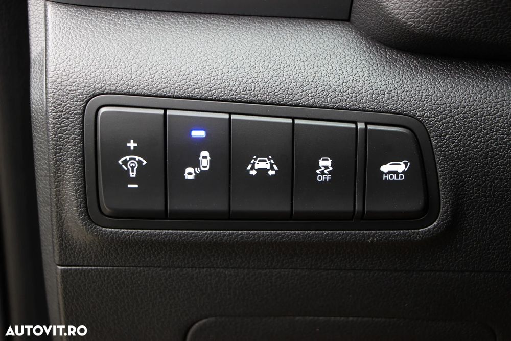 Hyundai Tucson 2.0 CRDI 4WD 6AT Premium+ - 11