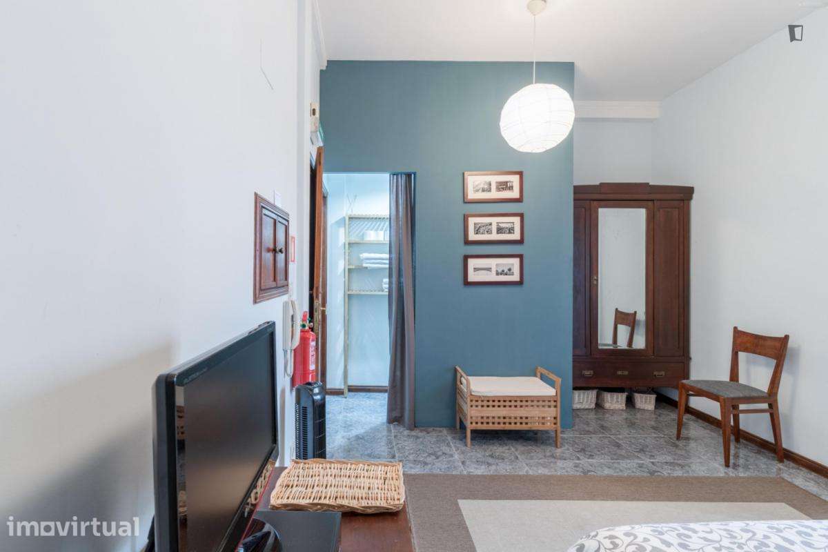 Estúdio - localizado em Paranhos Porto - Grande imagem: 2/12
