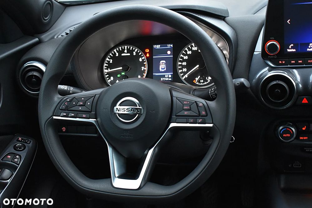 Nissan Juke 1.0 DIG-T Tekna - 36