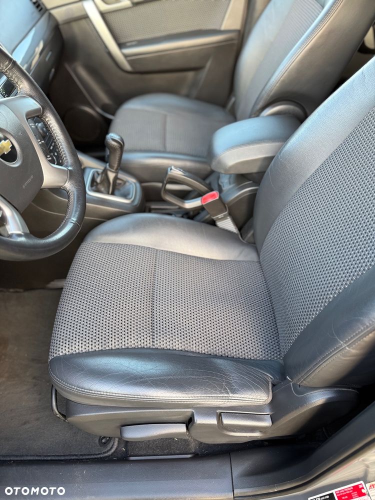 Chevrolet Captiva 2.0 2WD 7 Sitzer LS - 16
