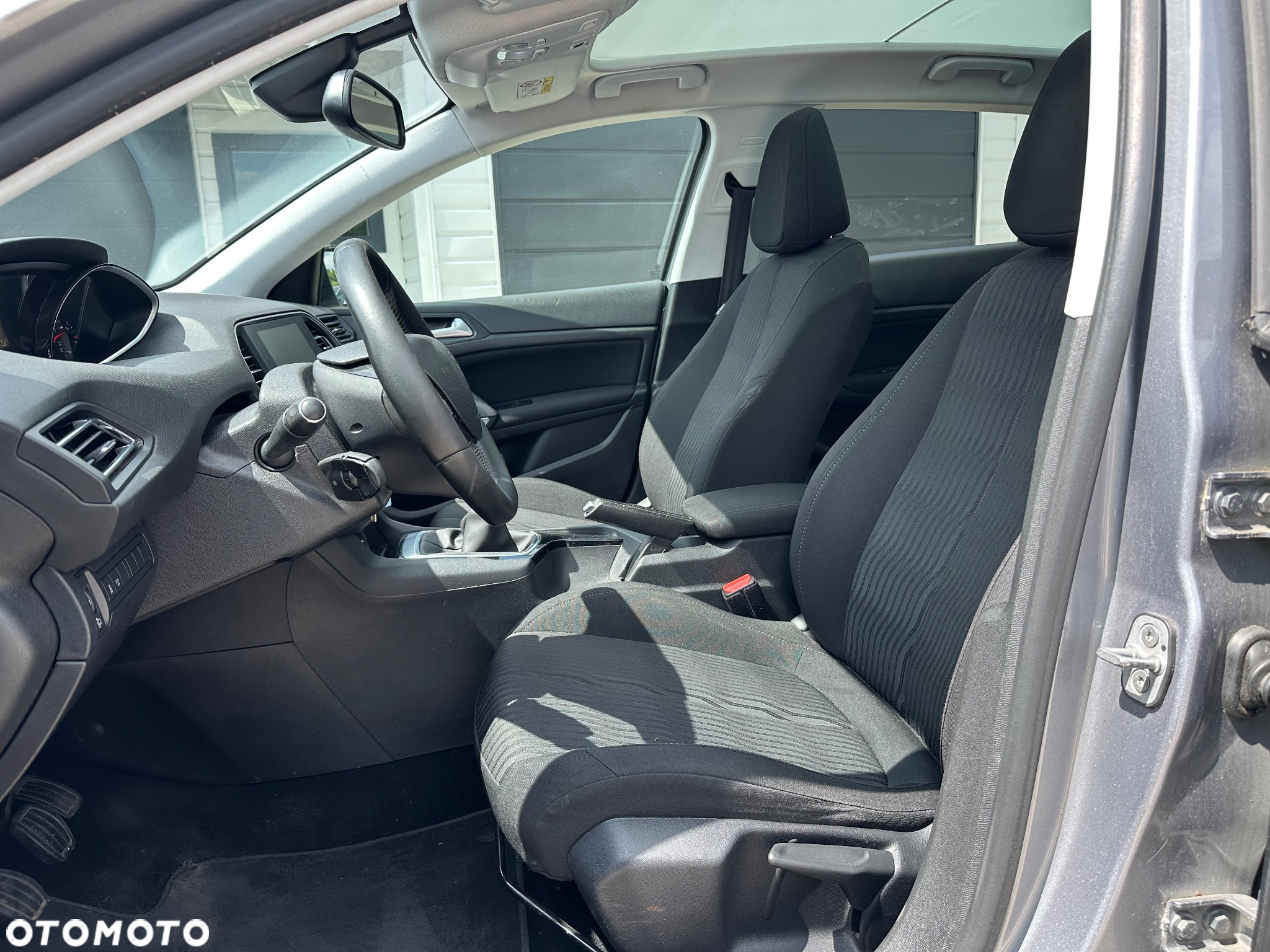 Peugeot 308 1.6 BlueHDi Allure S&S - 12