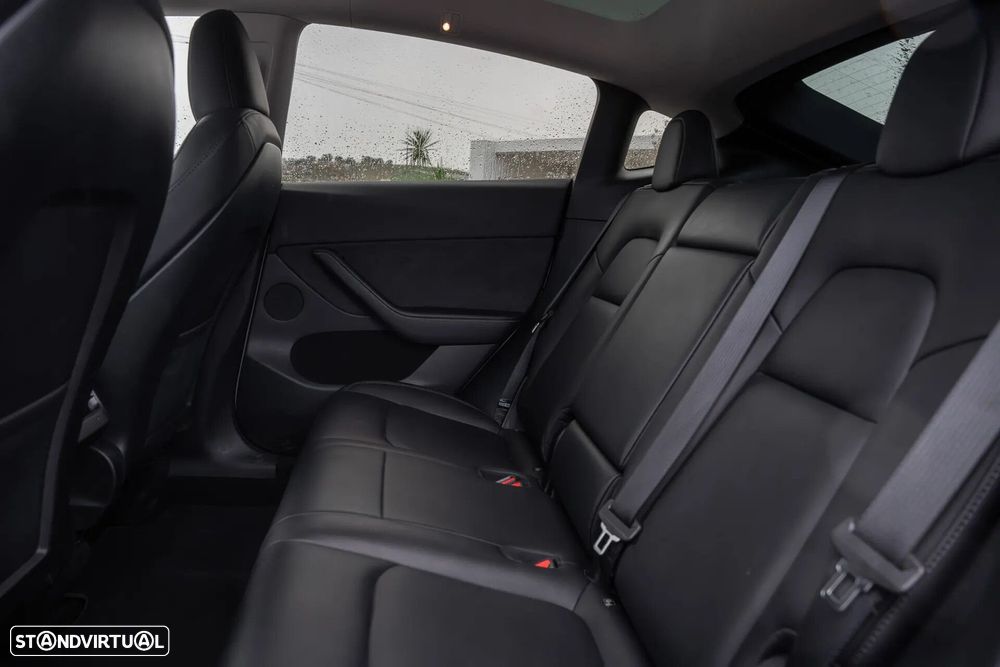 Tesla Model Y Tração Traseira - 25