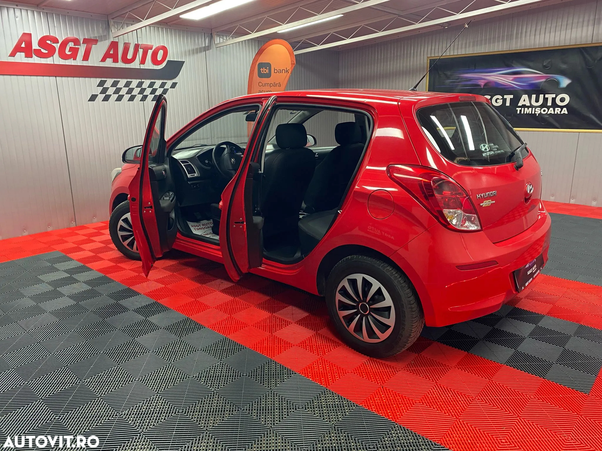 Hyundai i20 - 17