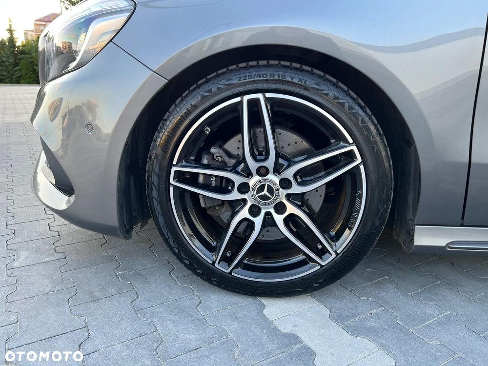 Mercedes-Benz Klasa A 250 4Matic 7G-DCT AMG Line - 8