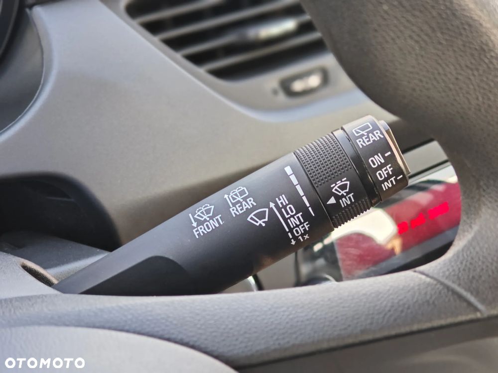 Opel Corsa 1.4 Enjoy - 21