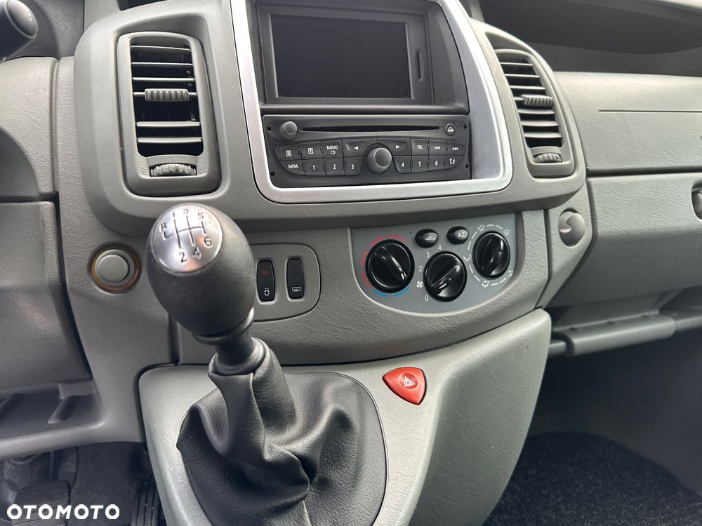 Opel VIVARO TOUR COSMO MULTIVAN - 4