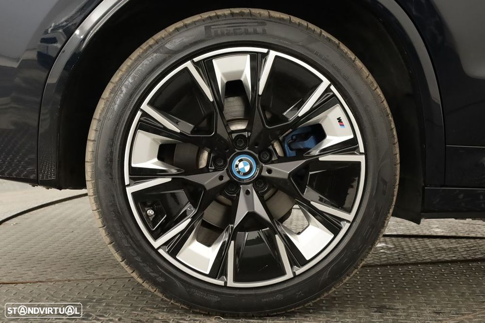 BMW iX3 M Sport Impressive - 5