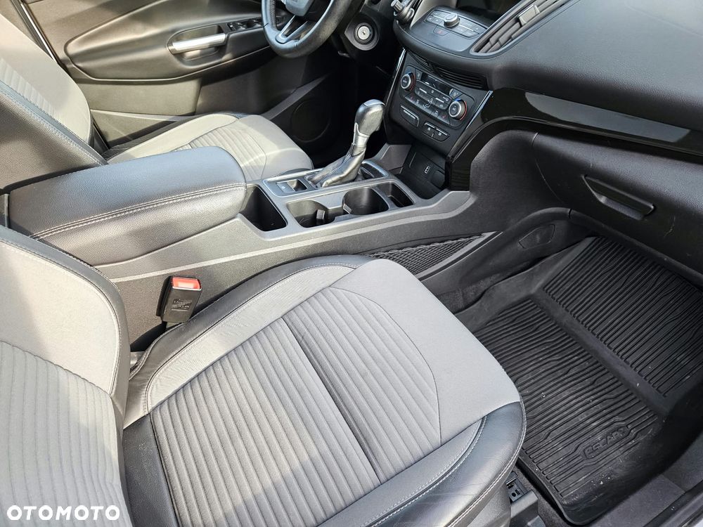 Ford Escape - 10