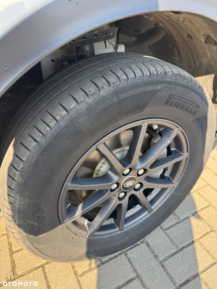 Land Rover Discovery Sport - 37