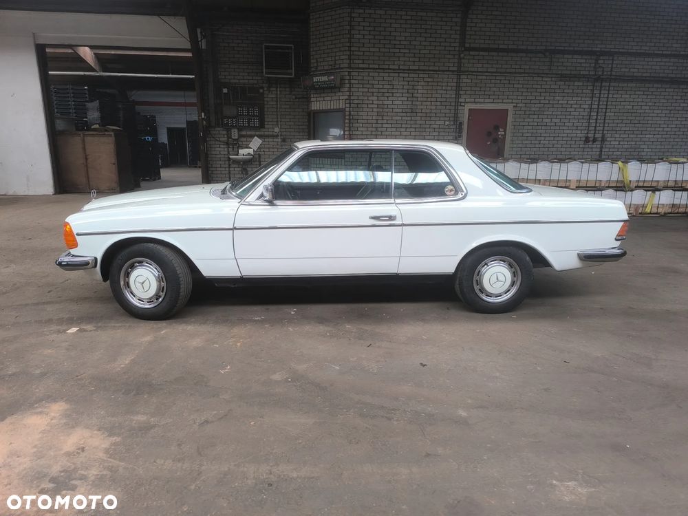 Mercedes-Benz 280 - 9