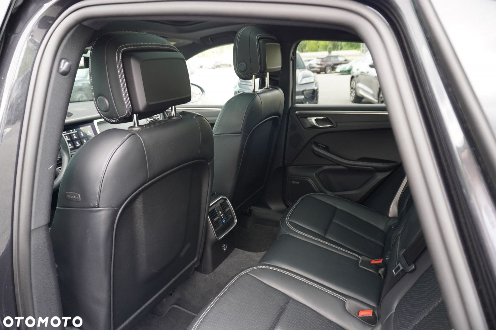 Porsche Macan Standard - 9