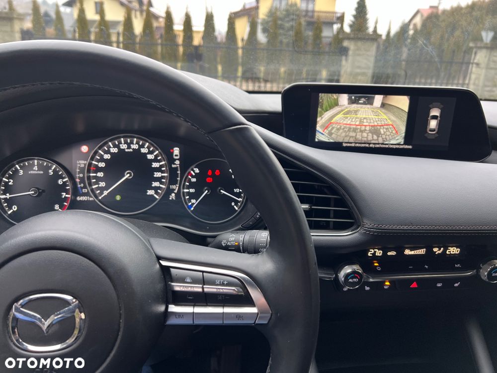 Mazda 3 e-SKYACTIV-G 2.0 M HYBRID - 11