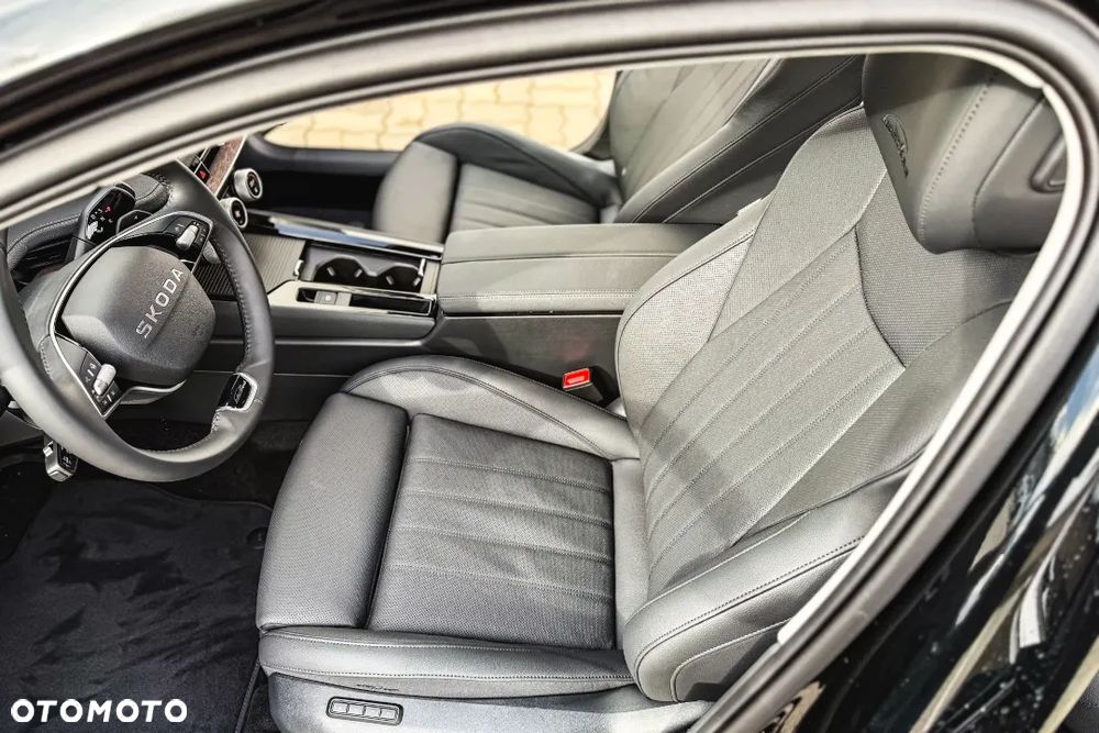 Skoda Superb 2.0 TSI L&K DSG - 18