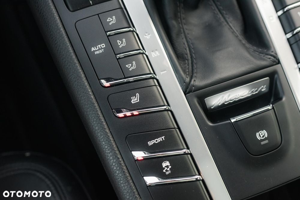 Porsche Macan - 23