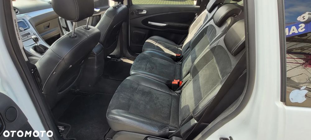 Ford S-Max 2.5 Titanium - 15