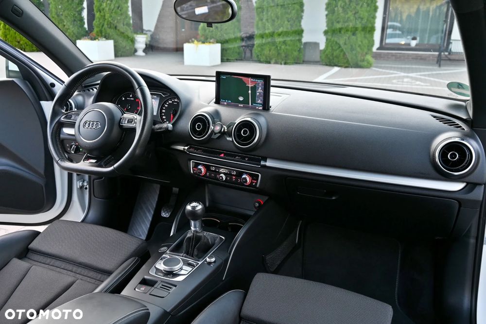 Audi A3 Sportback 2.0 TDI (clean diesel) S line Sportpaket - 28