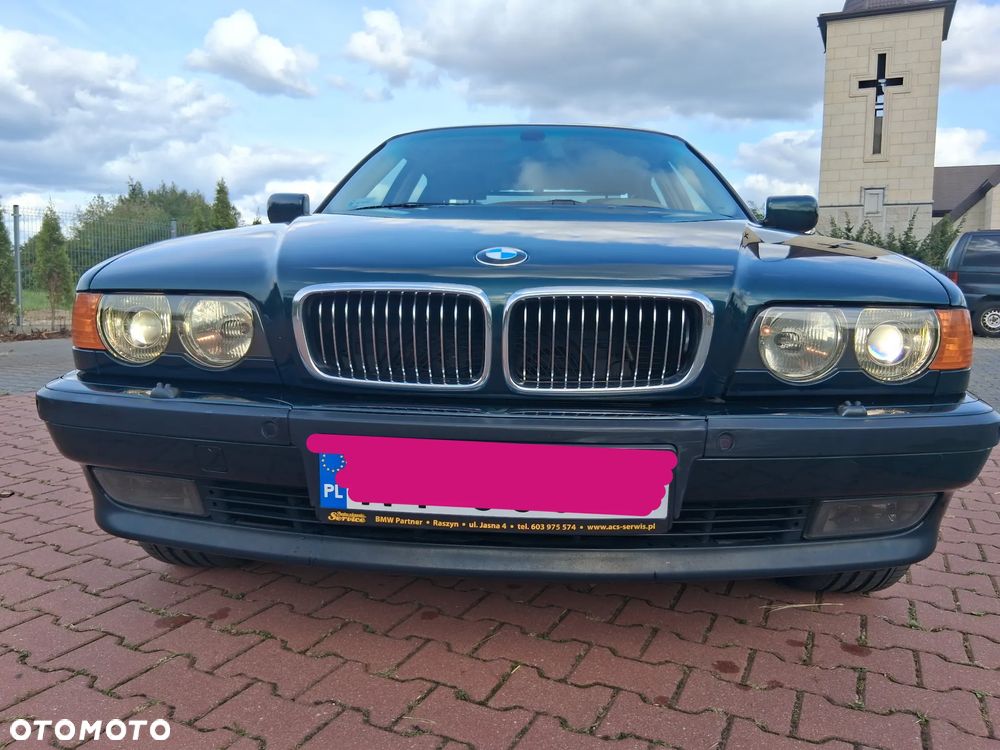 BMW Seria 7 - 8