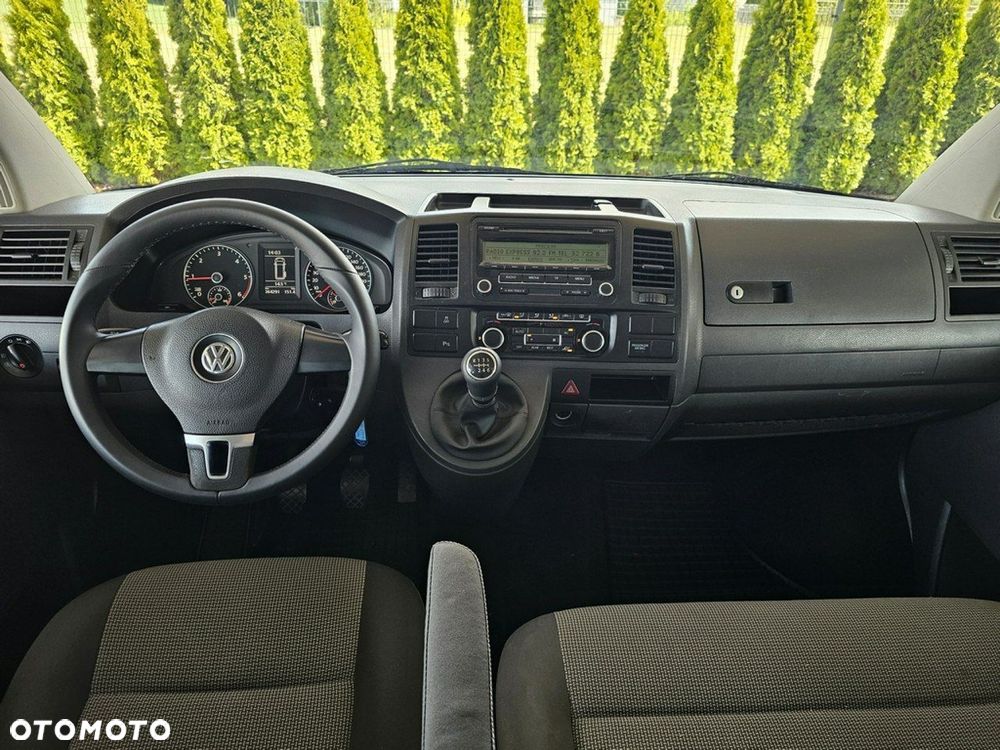 Volkswagen Caravelle - 18