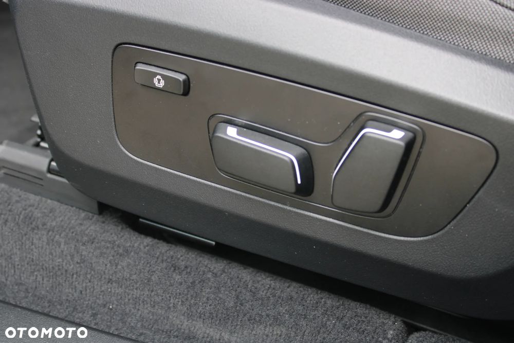 BMW X3 xDrive20 mHEV - 22