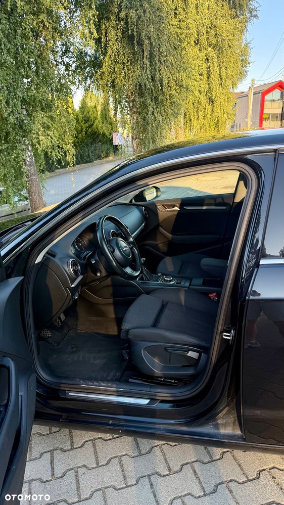 Audi A3 Sportback 1.6 TDI Attraction - 11