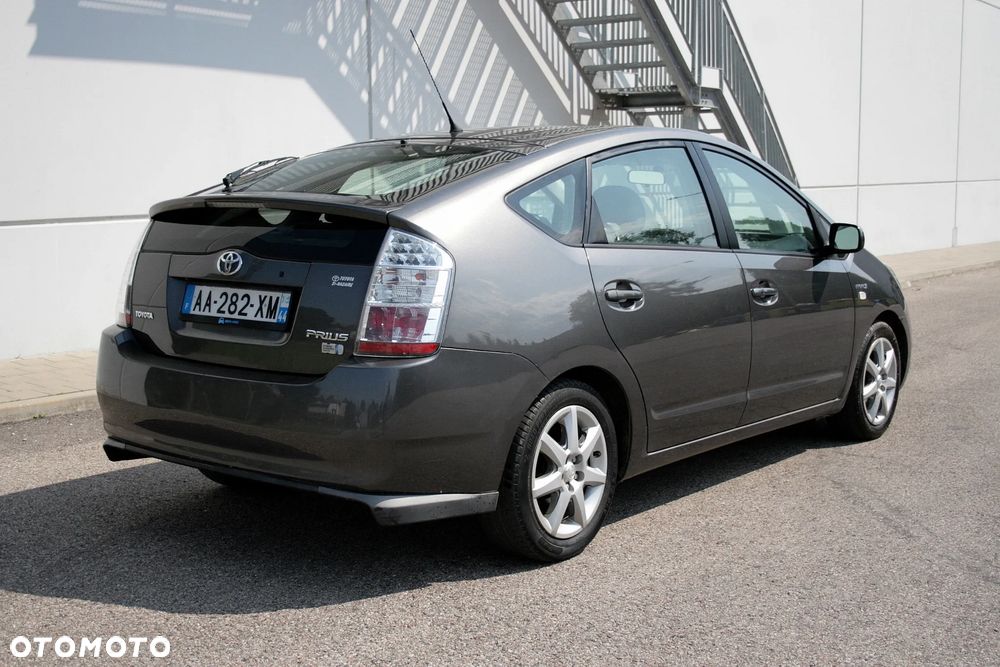 Toyota Prius 1.5 VVT-i Sol (nav) - 3
