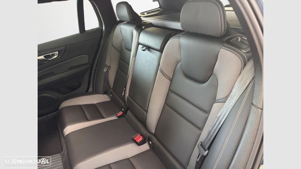 Volvo V60 2.0 T6 AWD TE R-Design - 13