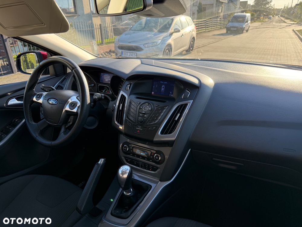 Ford Focus 1.6 EcoBoost Start-Stopp-System Titanium - 16