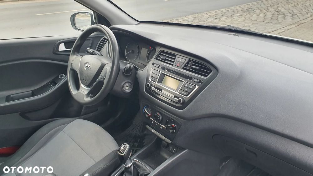 Hyundai i20 1.1 CRDi Classic + - 26