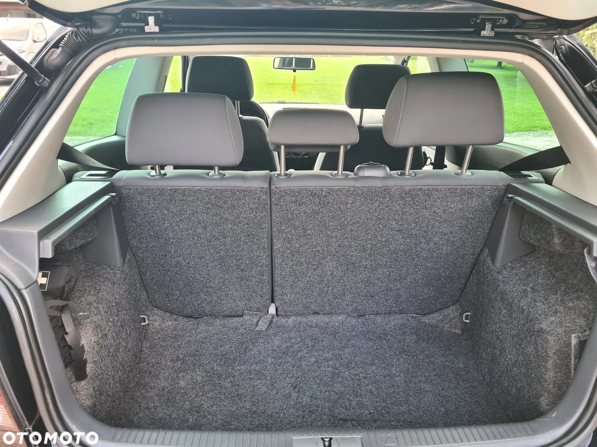 Volkswagen Polo - 12