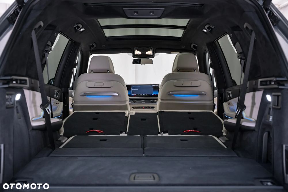 BMW X7 - 21