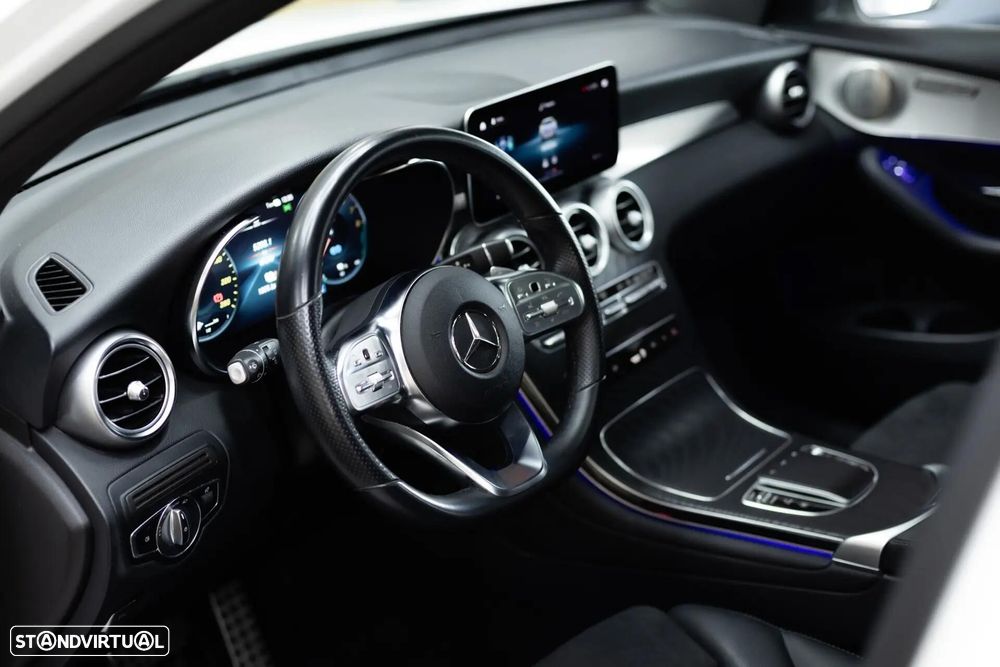 Mercedes-Benz GLC 300 e 4Matic - 24