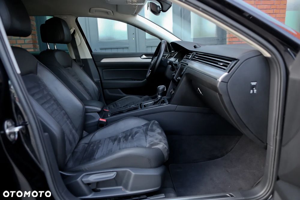 Volkswagen Passat Variant - 24