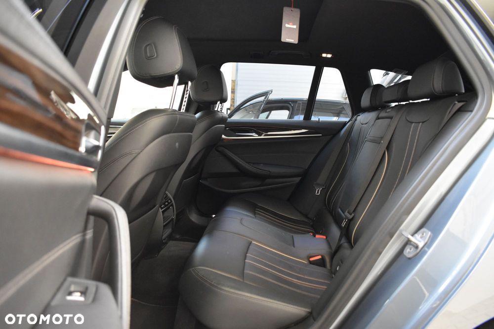 BMW Seria 5 520d xDrive Luxury Line - 25